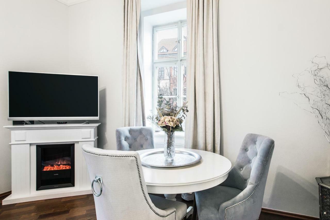 Old Town Square Apartment Praha Bagian luar foto